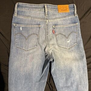 New 721 High Rise Skinny Levis Premium Denim Jeans 27